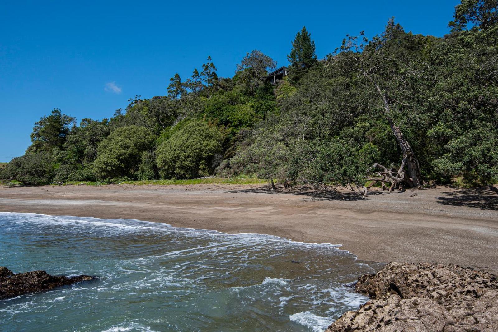 Bayview Beauty - Helena Bay Holiday Home Lyttelton Bagian luar foto