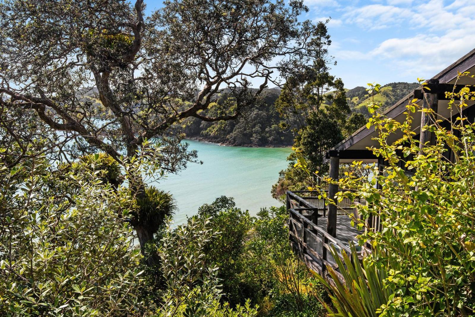 Bayview Beauty - Helena Bay Holiday Home Lyttelton Bagian luar foto