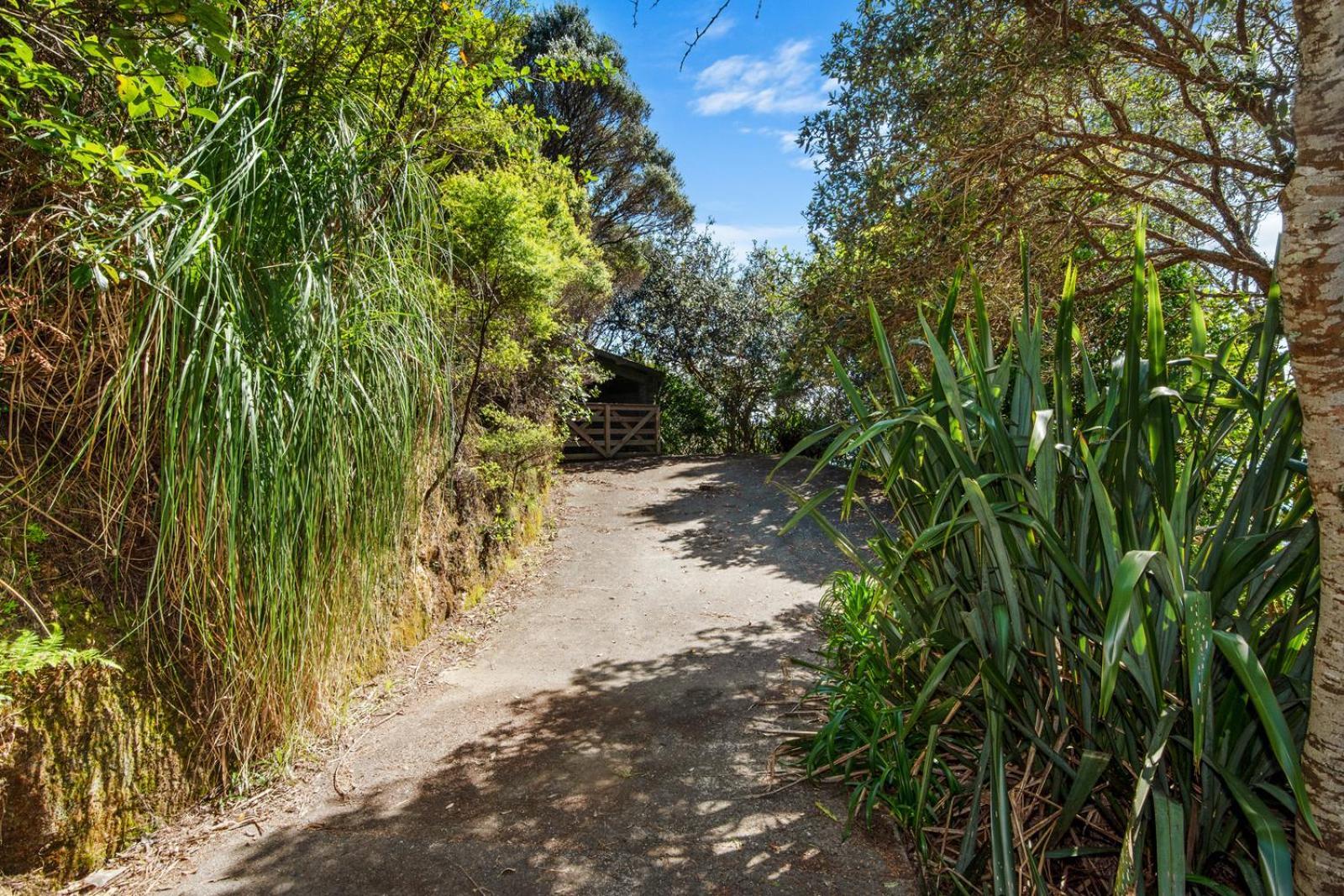 Bayview Beauty - Helena Bay Holiday Home Lyttelton Bagian luar foto